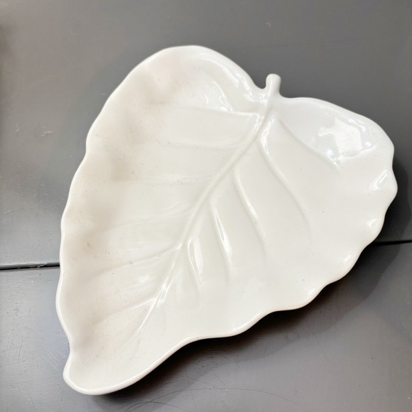 CINDY CRAWFORD STYLE 9” FAUNA Salad Dessert Plate White Replacement - Picture 1 of 5